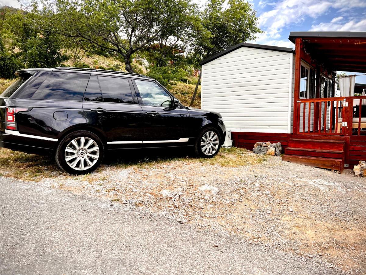 Mobile Home Nebo Luxus เคลโนวีซา ภายนอก รูปภาพ