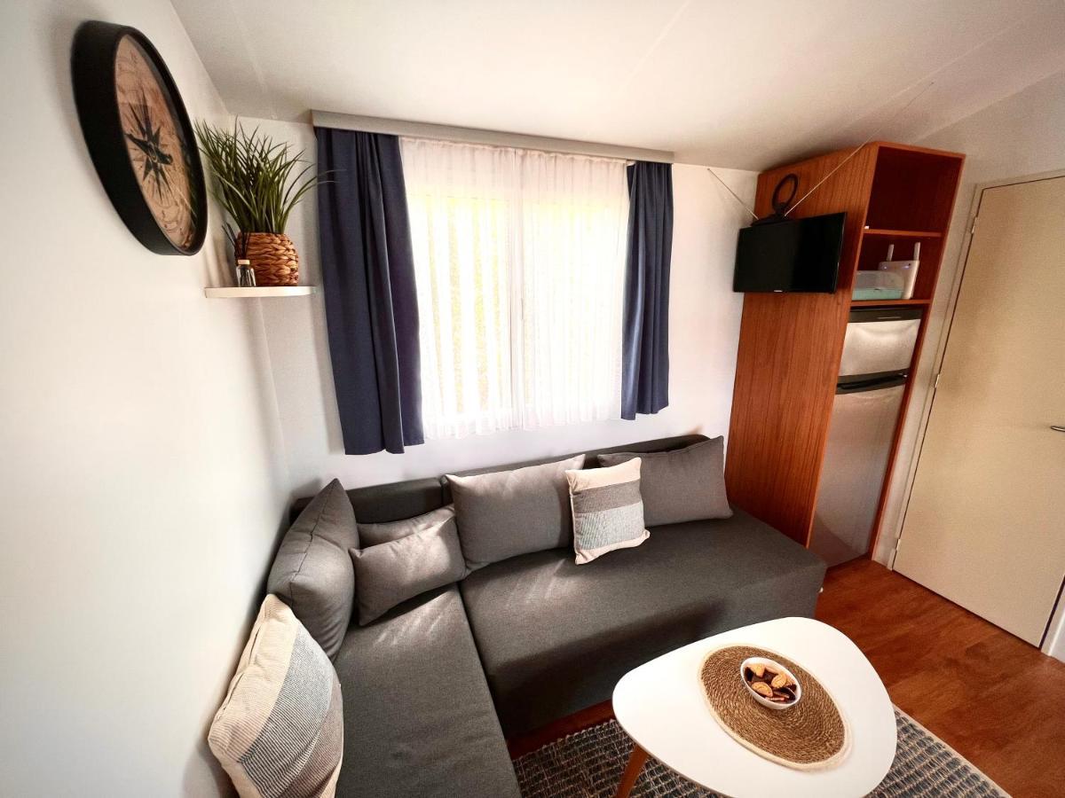 Mobile Home Nebo Luxus เคลโนวีซา ภายนอก รูปภาพ