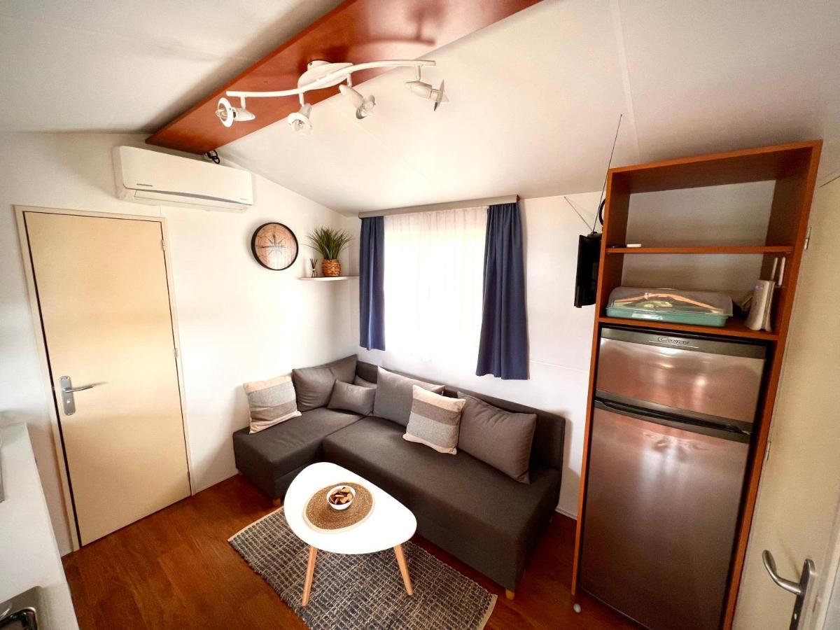 Mobile Home Nebo Luxus เคลโนวีซา ภายนอก รูปภาพ