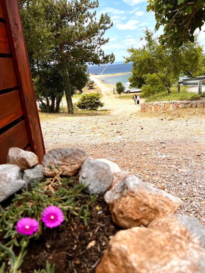 Mobile Home Nebo Luxus เคลโนวีซา ภายนอก รูปภาพ