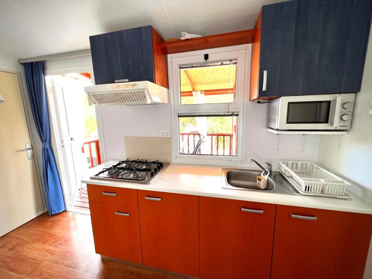 Mobile Home Nebo Luxus เคลโนวีซา ภายนอก รูปภาพ